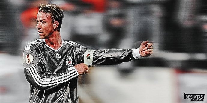 Tarihte bugün:Guti Beşiktaşta! Sizce Süper Lige gelmiş en başarılı orta saha kimdir?