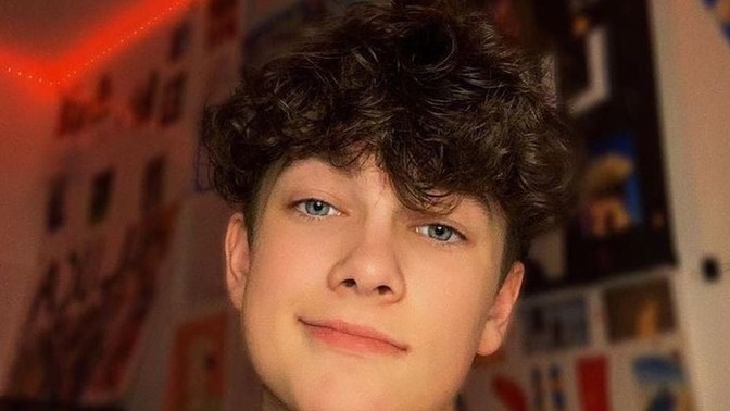 Baby face erkekler çekici mi görünüyorlar?