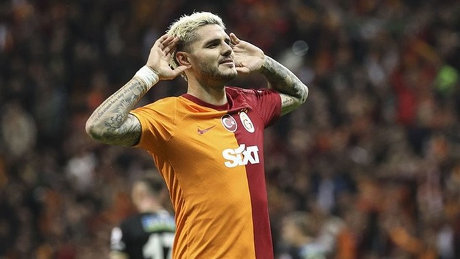 Sizce yeni sezonda Süper Lige hangi golcü damga vuracaktır?