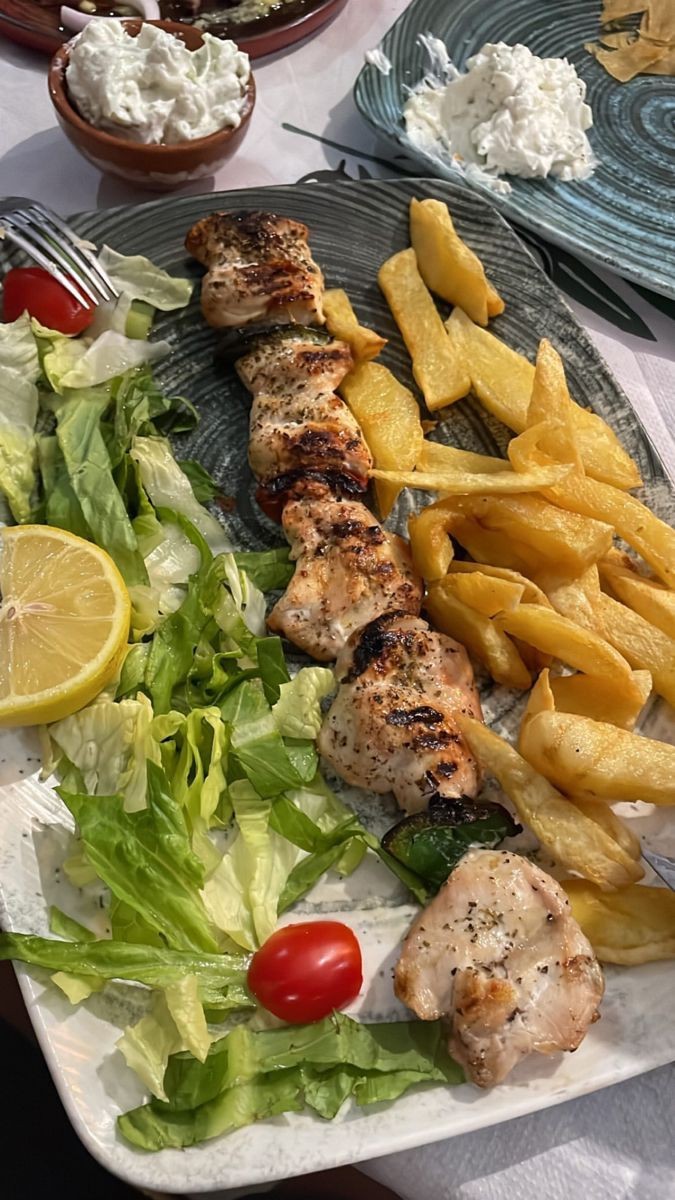 Gecenin bir vakti kapınızı çalsam, karnımı neyle doyurursunuz?