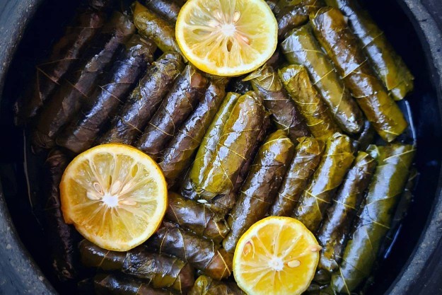 Lezzetli yaprak sarma için gizli tüyolarınız var mı?