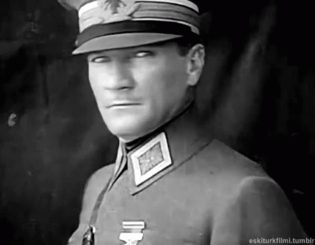 Mustafa kemale taptirmaya, calisan kemalist eğtim sistemi?