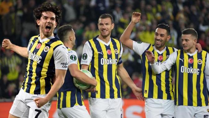 Fenerbahçe apartmanı. Başka takımı tutanlar daire kiralayamıyor. Fanatik misiniz?