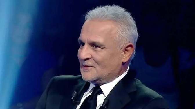 Kenan Işık Vefat Etti ! Haberi gördünüz mü?