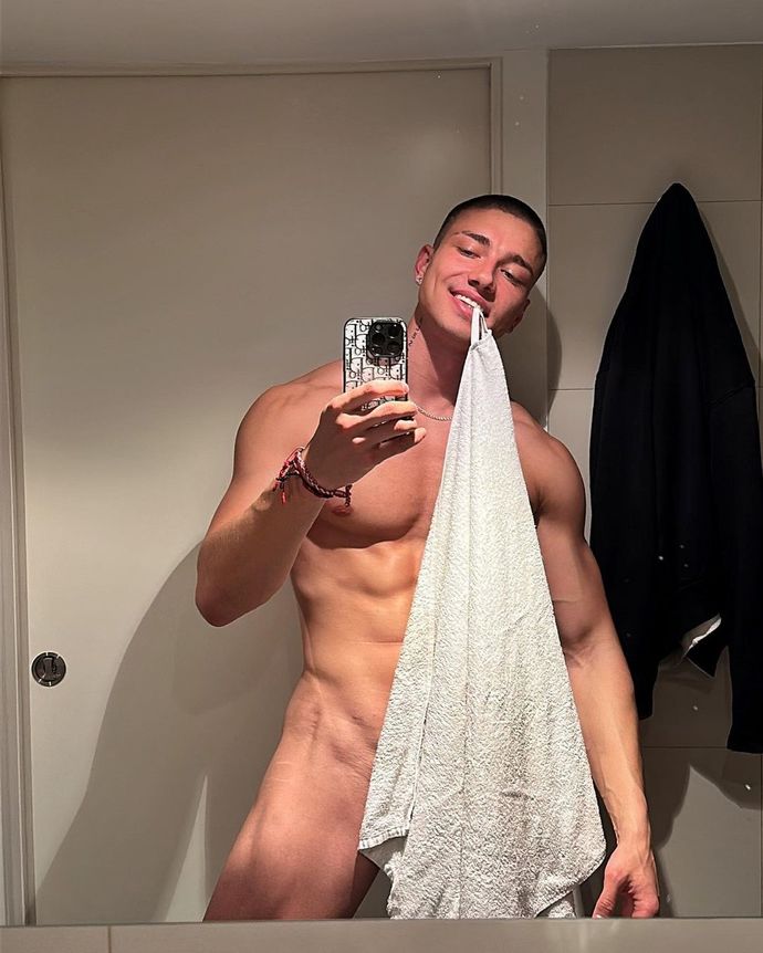 Birçok kızın beğendiği bu Bulgaristanlı TikTok, Instagram ve OnlyFans fenomeni nasıl?