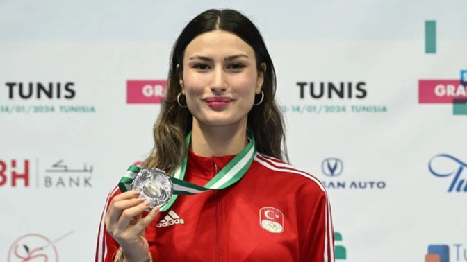 Nisanur Erbil, Türk eskrim tarihinin ilk olimpiyat galibiyetini aldı! Eskrim sporuyla ilgileniyor musunuz?