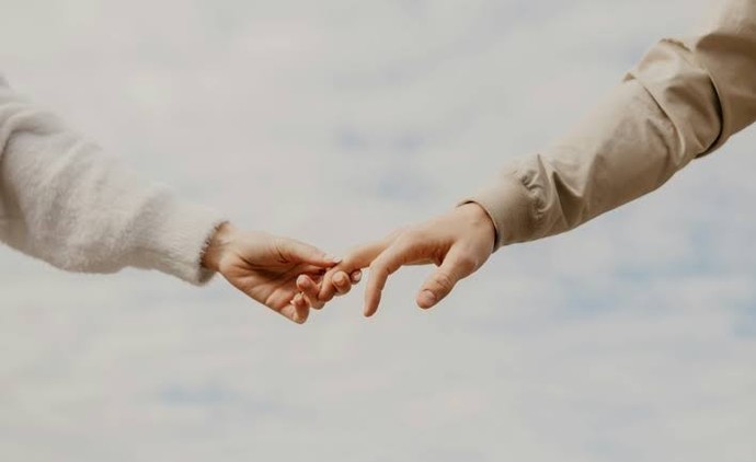 İlk aşkınız okul yıllarınızda mi oldu?