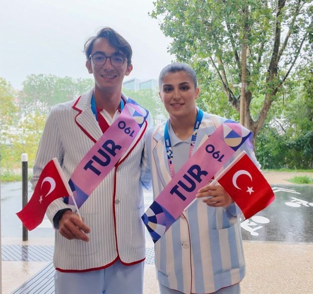 Team Türkiye 2024 Olimpiyat kıyafetlerinin değişmesi iyi oldu mu?