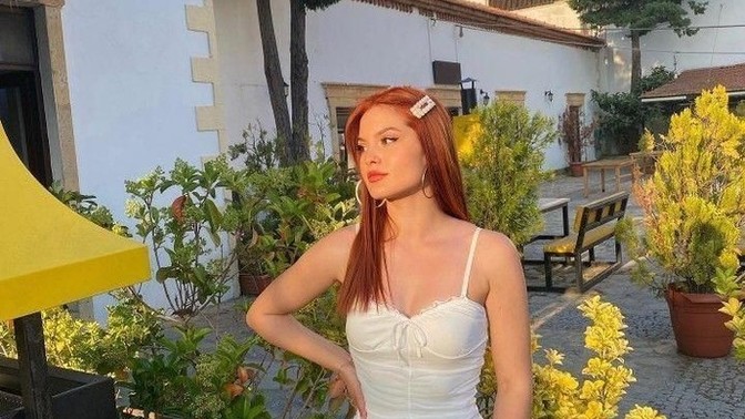 Çok açık giyinen biri kapalı biriyle arkadaş olabilir mi?