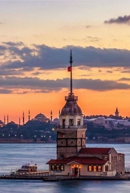 İstanbula tatile gidiyorum nereleri gezebilirim?