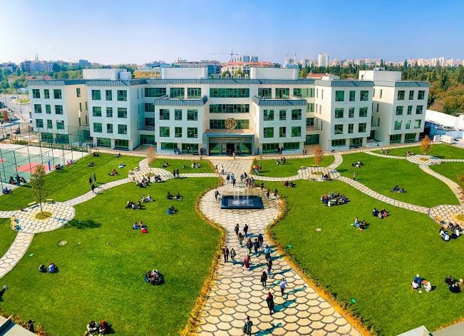 Biruni Üniversitesi mi Sabahattin Zaim mi?