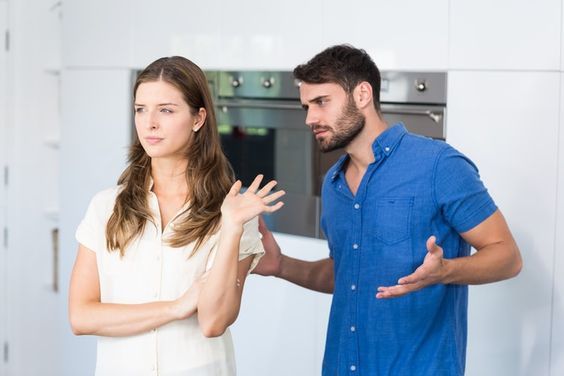 Sevgilin ile farklı fikirlere sahip olmak problem olur mu?