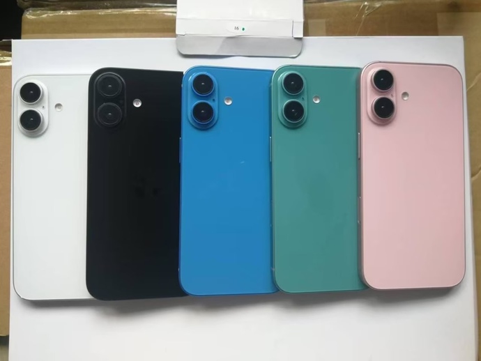 Yeni iPhone serisinin renklerinden hangisini beğendiniz?
