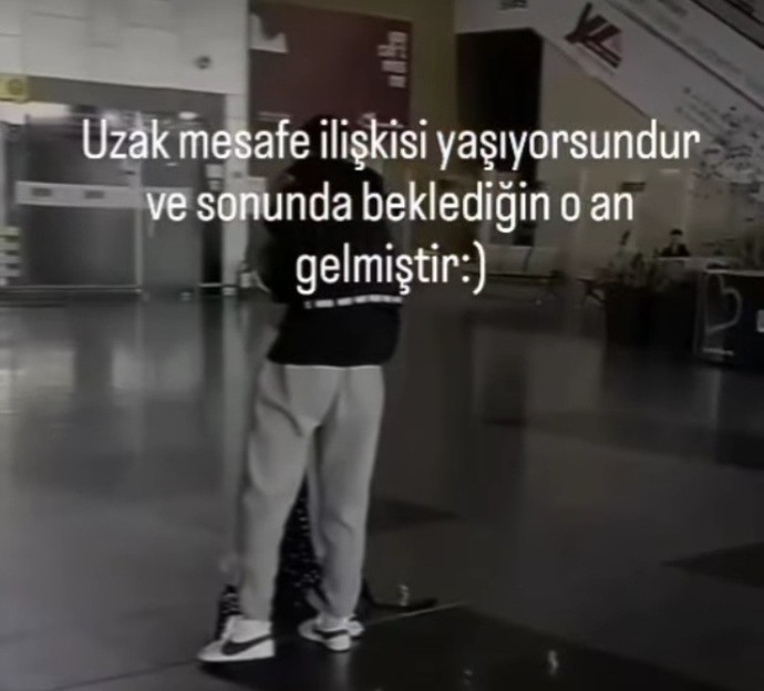 Uzak mesafe ilişkisi yaşayan var mı?