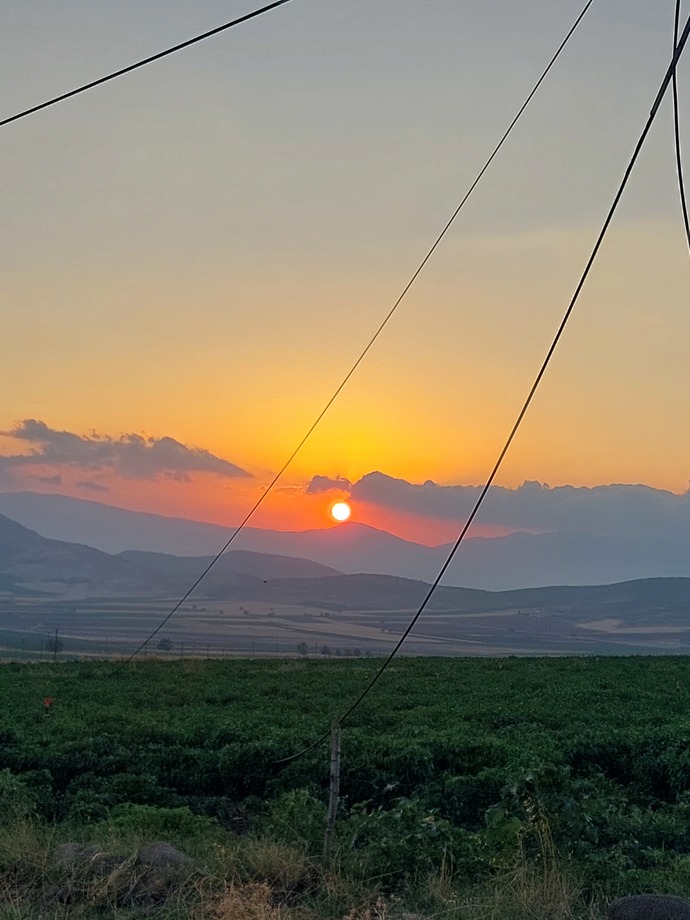 Hasretle sarılmak istediginiz biri var mı?