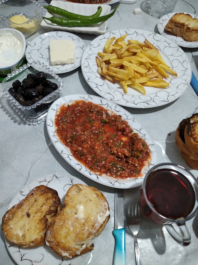 Acılı ezme diyince aklınıza hangi yemekler geliyor?
