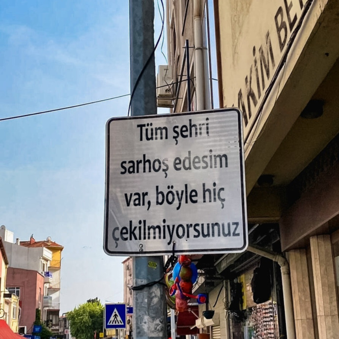Merak ettiğimiz insanlar sevdiğimiz insanlar mıdır, sizin merakınız kime?