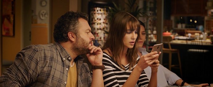 Sevgilinin sosyal medya takipçilerine karışır mısınız?
