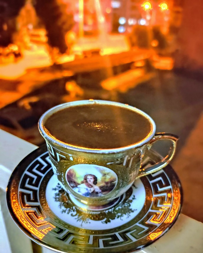 Türk kahvesini nasıl sevdiğinizi tahmin edeyim mi?