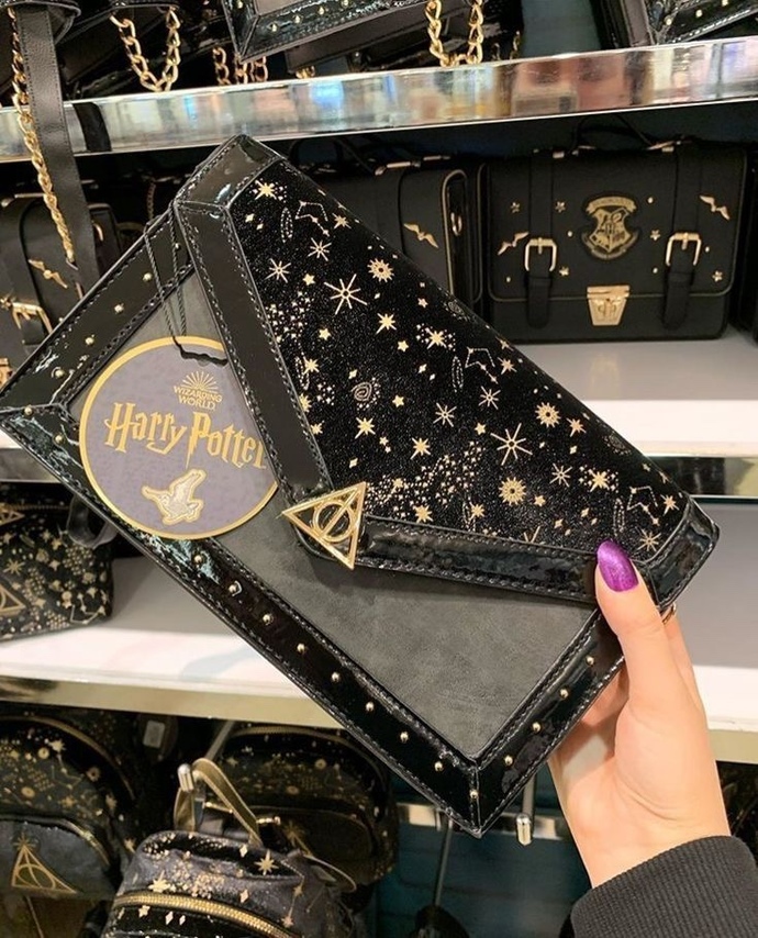 Çantada, tişörtte, elbisede görünce dayanamayıp tercih ettiğiniz bir tema, desen var mı?