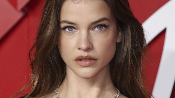 Barbara Palvin hangi yüz yapısına sahip?