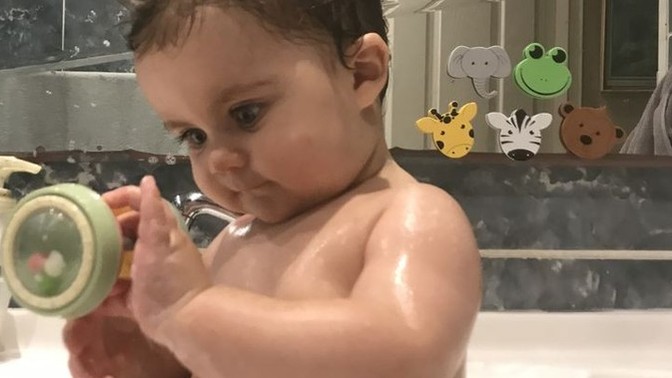Bebeklerin banyosunu daha keyifli hale nasıl getirebiliriz?