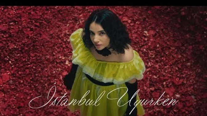 Geceye bir şarkı bırakırmıyız?