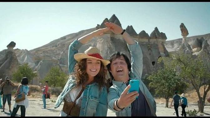 Bir filmde mutlu son, açık son, sürpriz son veya trajik sonlardan en çok hangi tür finali seversiniz?