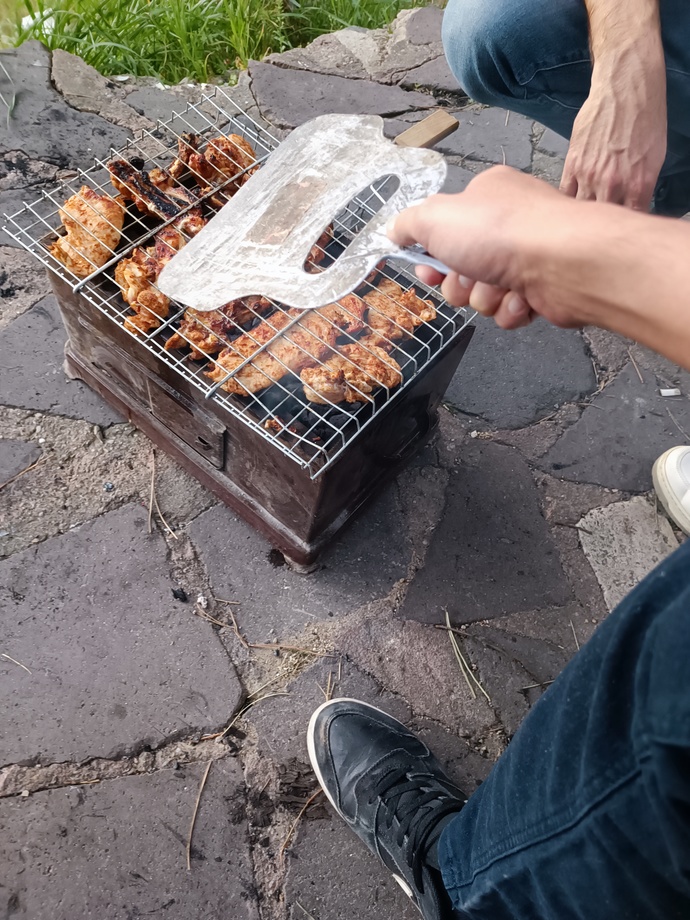 Piknik dediğiniz mangalsız olur mu?