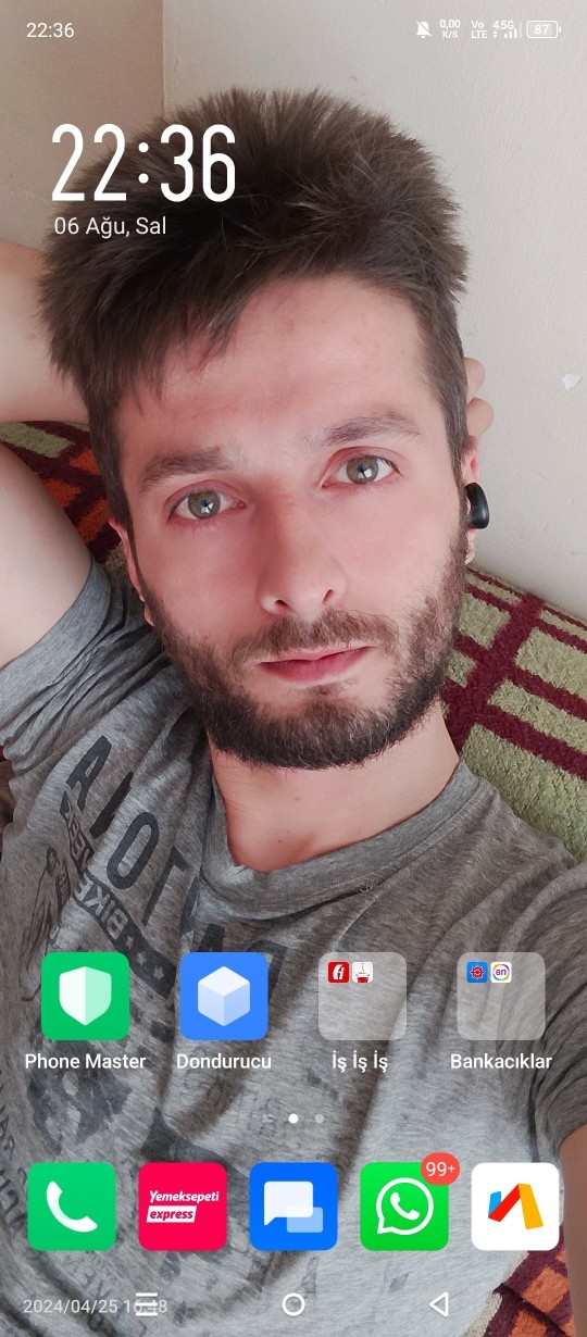 Telefon duvar kağıdınızda ne var?