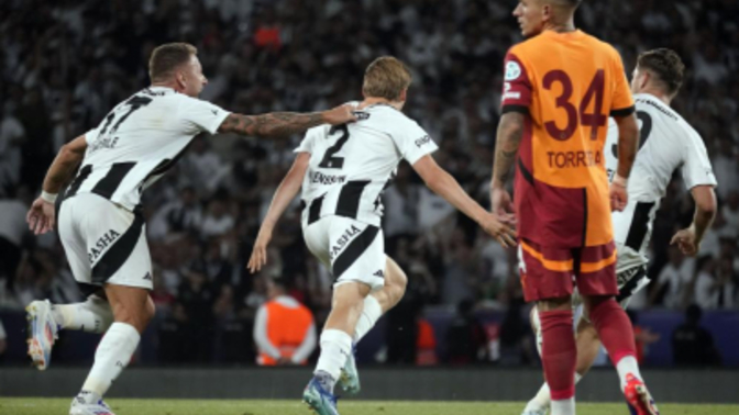 Beşiktaş - Galatasaray'ı süper kupa finalinde sürklase ederek tarihi bir farkla 5-0 yendi! Maçı nasıl buldunuz?