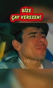 Şu an oturup karşılıklı çay içebileceğim biri var mı?