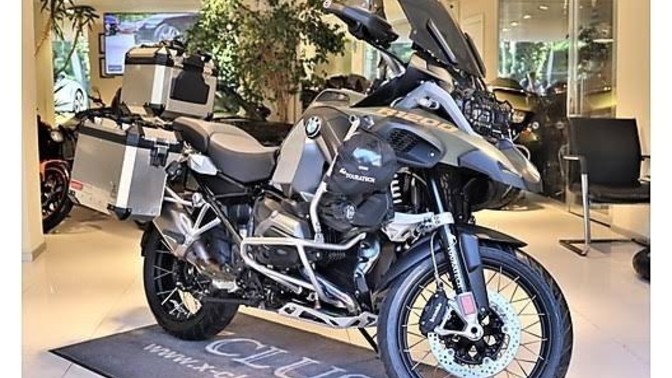 En iyi arabadan daha iyi dediğiniz bir motosiklet var mı?