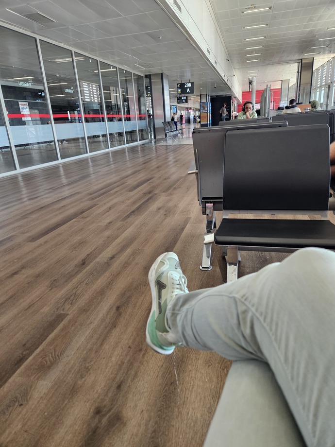 Loading..🥴🥴