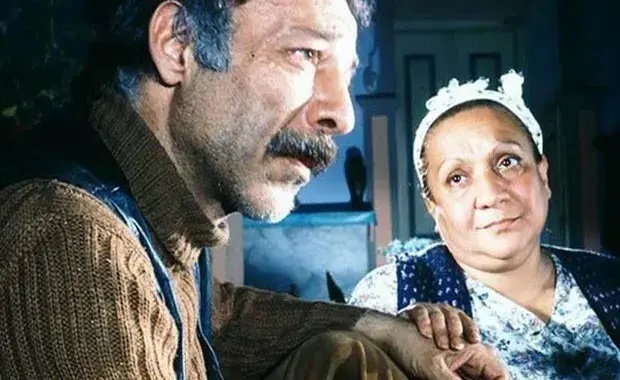 Kadın yoklukta, erkek zenginlikte mi tanınır?