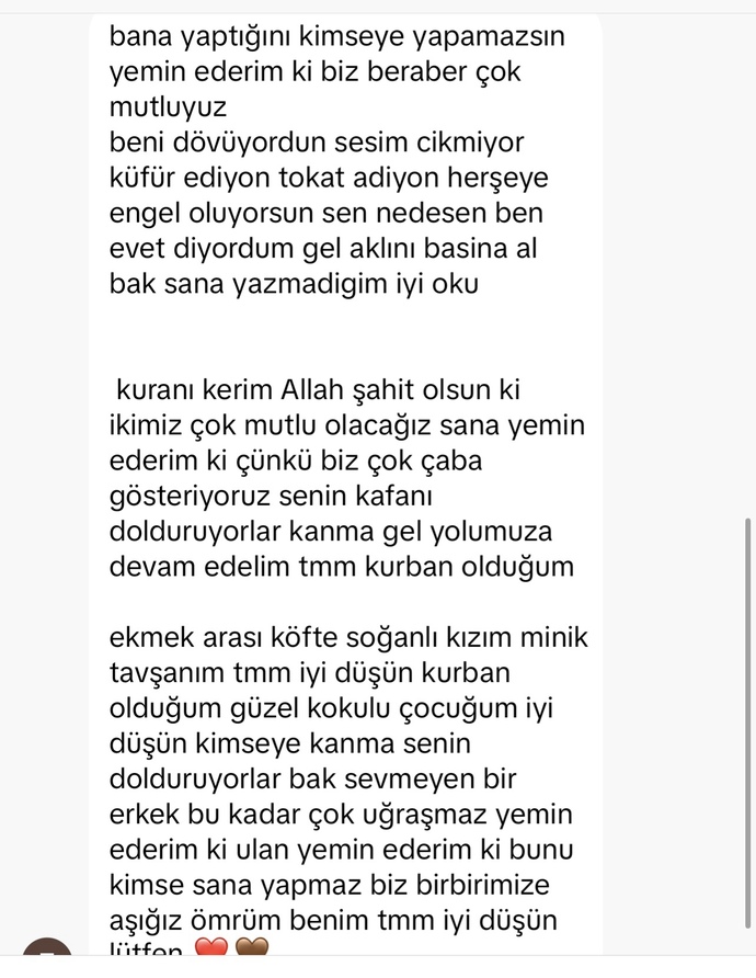 Pişman olduğu için mi yoksa kolunda dövme olduğu için mi sizce?