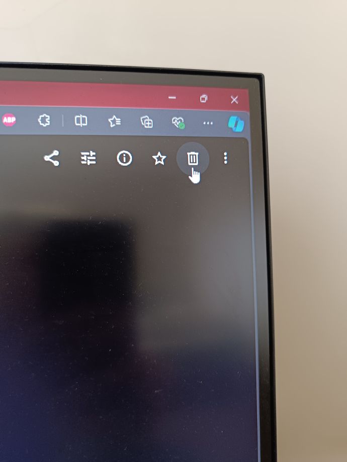 Google fotoğraflardan fotoğrafları silemiyorum?