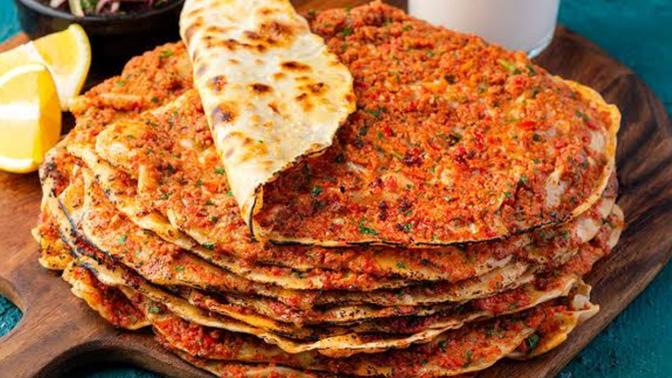 Lahmacun’u nasıl yersiniz?