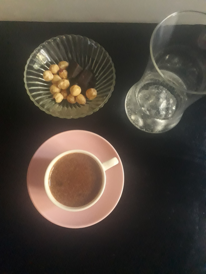 Kahve keyfinize kimi dahil etmek isterdiniz?