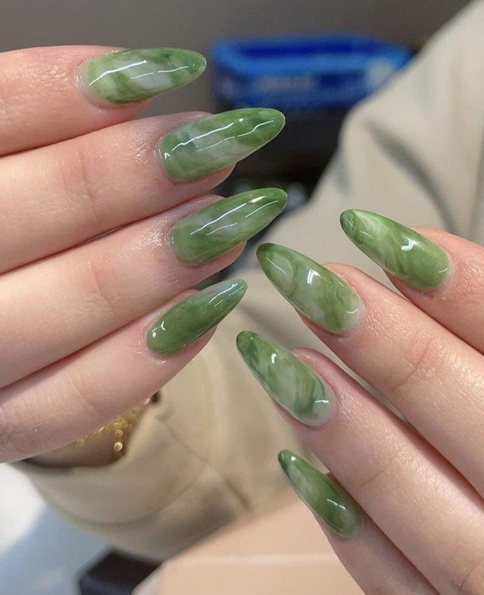 Nail art mı, düz renk oje mi?