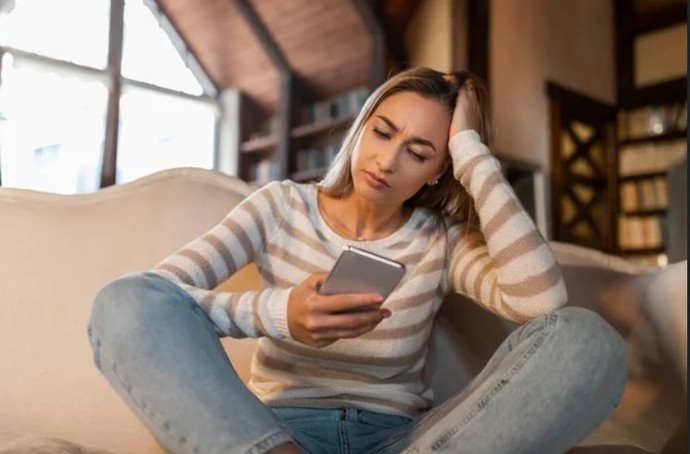 Ölen yakınlarınızın numarasını telefon rehberinizden siliyor musunuz?