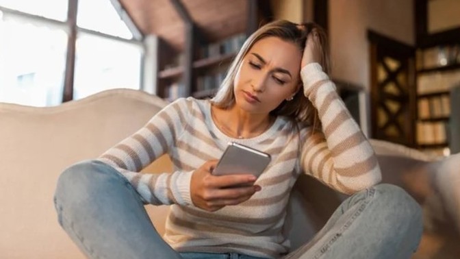 Ölen yakınlarınızın numarasını telefon rehberinizden siliyor musunuz?