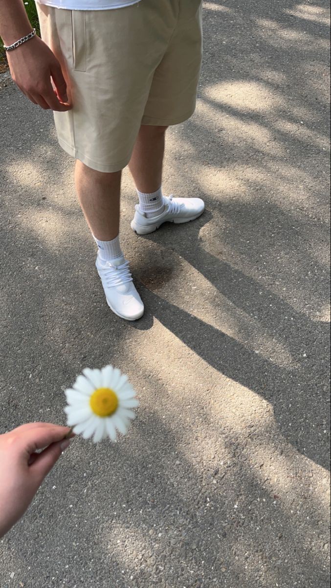 Küçük şeylerden mutlu olur musunuz 🤍💖💅?