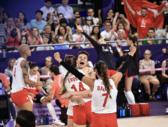 Filenin Sultanları Çini 3-2 yenerek yarı finale yükseldi. Yine bir şampiyonluk gelir mi?