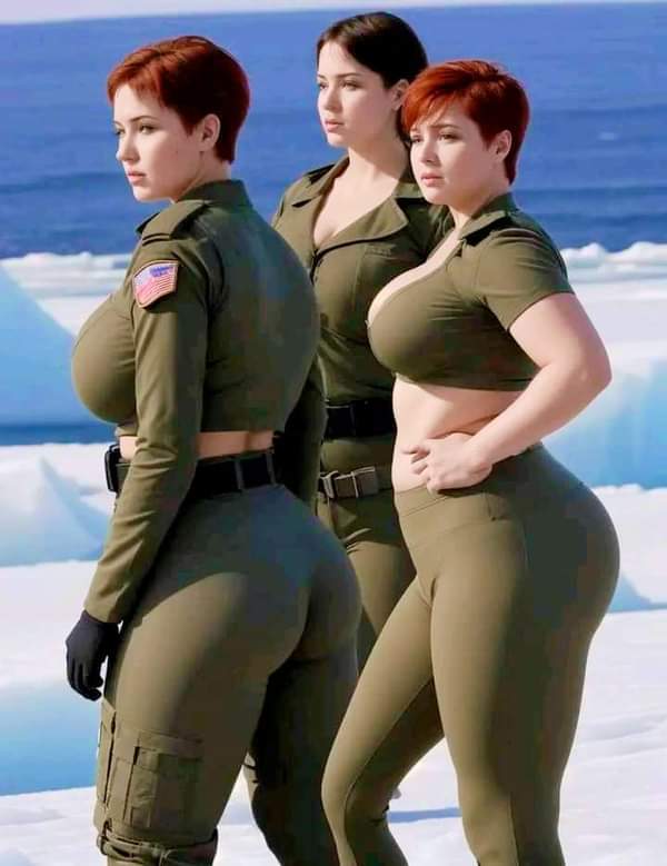 Büyük göğüslüler dar kıyafet crop giyince falan abes mi duruyor?