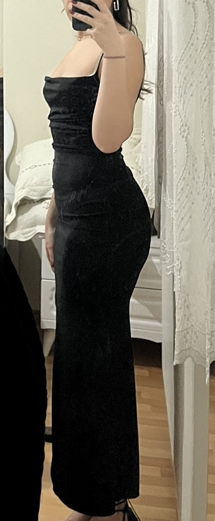 Erkekler, Sizce elbise nasıl olmuş yakışmış mu fiziğime bana?