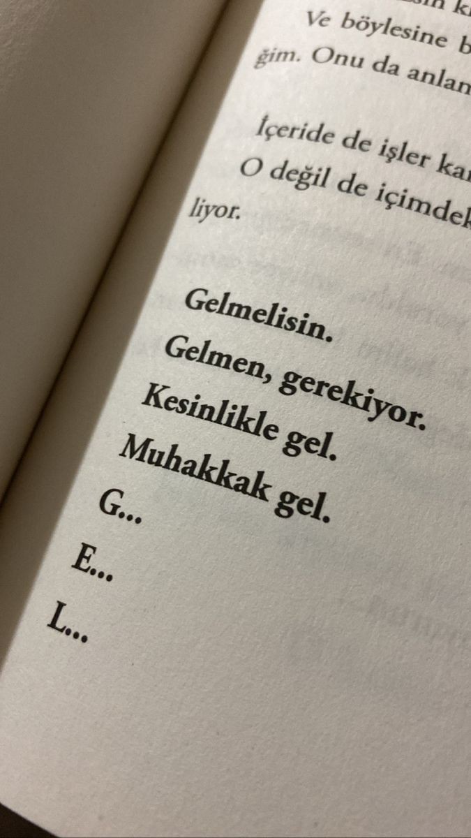 Gelmeyecek birisini sevmeye devam eder miydiniz?