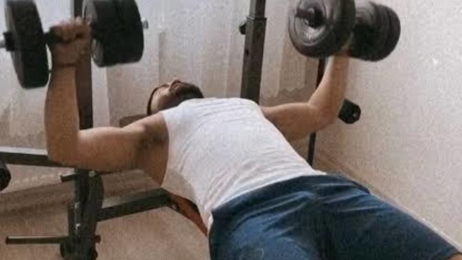 Evde spor yapmaya başladım spor salonuna verecek param yok sizde evde spor yapar mısınız?