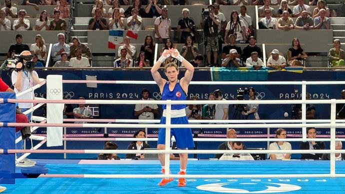 Milli boksörümüz Esra Yıldız Kahraman, olimpiyat karşılaşma sonunda X işareti yaparak protesto yaptı. Haklı değil mi sizce?