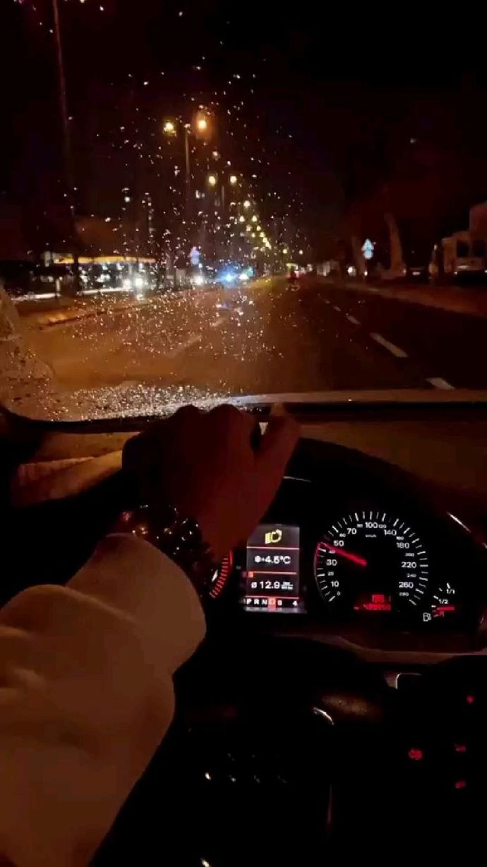 İlişkilerde sonradan görme (görgüsüz) diyebileceğin karşı cins davranışında dikkatini çeken detaylar neler?